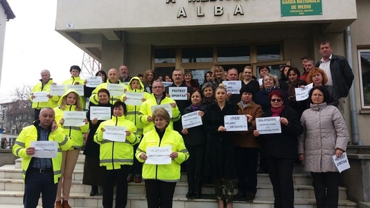 Protest al angajaţilor agenţiilor pentru protecţia mediului în Bucureşti şi în ţară, nemulţumiţi de discriminările salariale