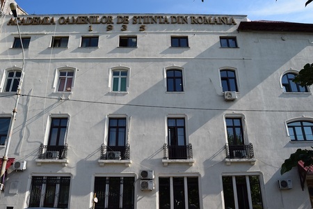 DOCUMENTAR: Academia Oamenilor de Ştiinţă din România, beneficiar al unei clădiri din centrul Capitalei, are 322 de membri şi un buget de 7,6 milioane de lei; printre membri, politicieni, dar şi persoane condamnate definitiv