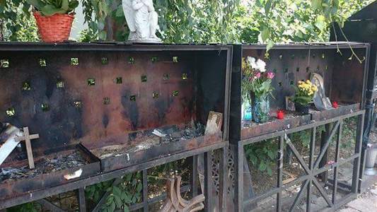 Fotografiile victimelor din Colectiv au fost furate de la altarul amenajat în faţa fostei fabrici „Pionierul”