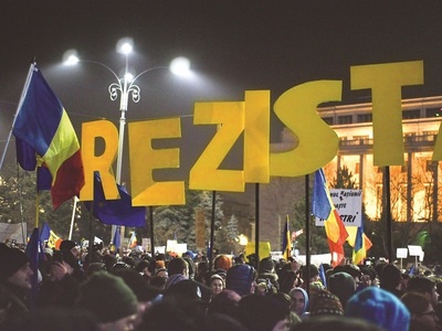 UPDATE Proteste faţă de modificările legilor justiţiei, anunţate pentru diseară în Bucureşti şi în ţară. Manifestaţii sunt organizate şi în diaspora. Orban: Am îndemnat membrii şi simpatizanţii PNL să participe
