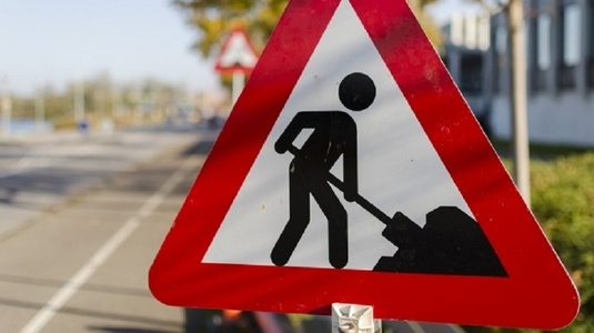 Circulaţie rutieră restricţionată astăzi pe autostrăzile A1 Deva - Sibiu, A1 Bucureşti - Piteşti şi pe A2 Bucureşti - Constanţa, pentru lucrări de asfaltare