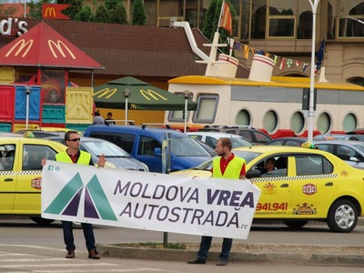 Marş motorizat pe ruta Iaşi - Bucureşti, la care sunt aşteptate peste o mie de autovehicule; organizatorii atrag atenţia că Moldova nu se poate dezvolta fără autostrăzi