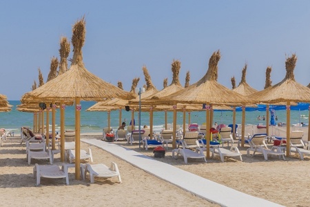Ioan Deneş: Plajele de pe litoralul românesc arată bine şi foarte bine, cu două excepţii: una la Mangalia şi alta la Costineşti