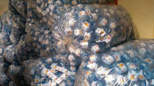 Peste 200.000 de sticle cu apă sfinţită vor fi împărţite credincioşilor de Bobotează, la Constanţa