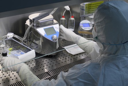 Institutul Cantacuzino participă la diagnosticarea Covid-19 / Specialiştii au făcut deja 1.000 de teste