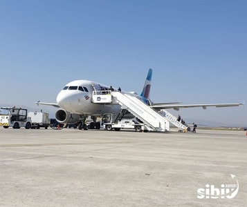 Două zboruri charter către Germania, programate de pe Aeroportul Sibiu/ Au fost organizate fluxuri separate cu marcarea distanţei recomandate de 1,5 – 2 metri