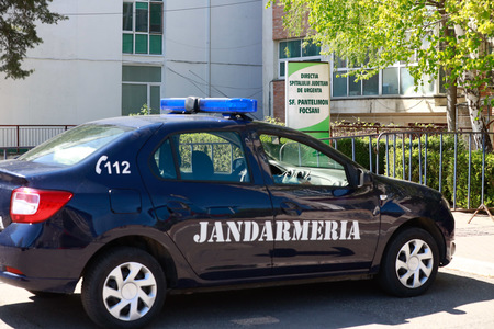 Un jandarm din Craiova a fost confirmat pozitiv cu Covid-19. 17 persoane au fost izolate la domiciliu