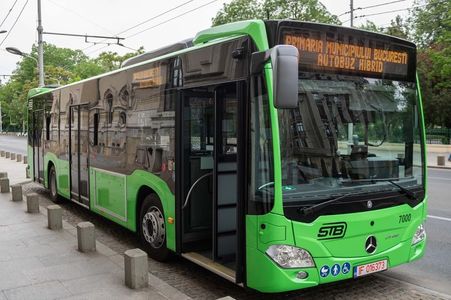 STB: Primul lot de opt autobuze hibrid Mercedes Citaro au intrat pe traseele din Bucureşti