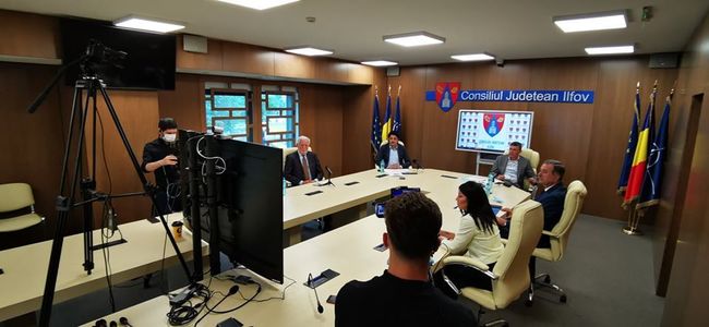 Sediul Consiliului Judeţean Ilfov a fost dezinfectat complet/ Angajaţii vor relua serviciul luni - VIDEO