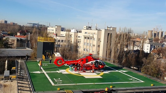 Zborul cu numărul 100 pe heliportul Spitalului Universitar de Urgenţă Bucureşti - un bebeleuş născut prematur, adus de la Alexandria