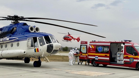 Un elicopter al Inspectoratului General de Aviaţie transportă de la Suceava o femeie confirmată cu coronavirus în stare gravă