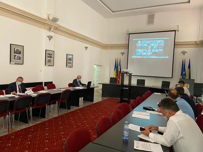 Sibiu: 12 unităţi de învăţământ au adoptat scenariul roşu pentru începerea anului şcolar, inclusv trei licee din Sibiu, deşi municipiul nu este în zona roşie - DOCUMENT 