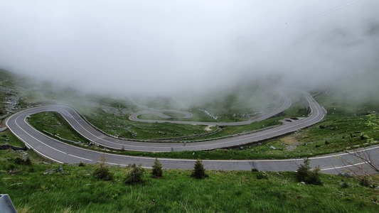 Trafic restricţionat pe Transfăgărăşan din cauza organizării competiţiei cicliste ”Turul României”