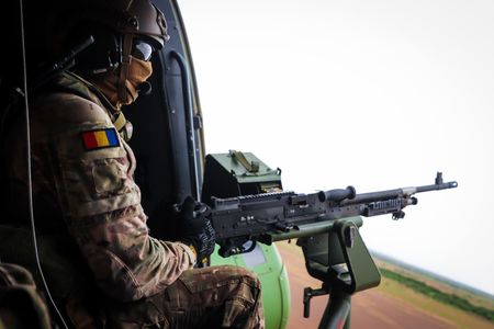 MApN: Militarii români se întorc acasă din Mali. România şi-a încheiat misiunea