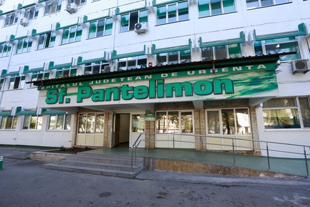 Singurul epidemiolog al Spitalului Judeţean Focşani a demisionat, acuzând ”ultramegapolitizarea managementului”/ Directorul unităţii afirmă că activitatea medicului ”a lăsat de dorit” 

 
