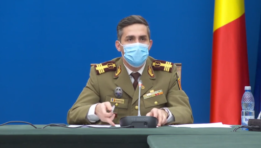 Valeriu Gheorghiţă afirmă că aproximativ 3.500 de români s-au infectat cu noul coronavirus după prima doză de vaccin, astfel că nu s-au prezentat la rapel. El susţine că sunt "foarte puţine" cazuri de infectare după rapel