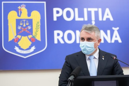Lucian Bode: Doar în Poliţia Română, din 4.800 de posturi de conducere, 1.380 sunt împuterniciţi / Săptămâna viitoare va fi anunţat calendrul organizarii concursurilor pentru ocuparea funcţiilor de conducere în toate stucturile MAI