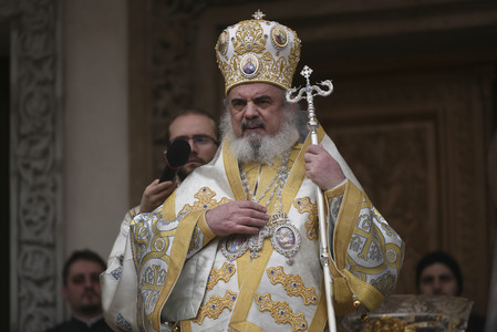Eveniment aniversar dedicat Patriarhului Daniel, la împlinirea vârstei de 70 de ani / Patriarhul va fi decorat de preşedintele Klaus Iohannis

