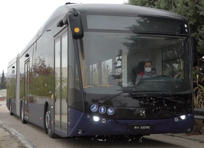 A fost finalizată procedura de atribuire a achiziţiei publice pentru 56 de autobuze electrice, pentru transportul în comun din Braşov şi Timişoara