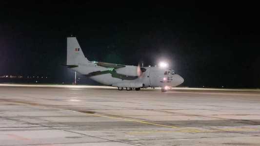 UPDATE - Cei trei pacienţi cu COVID-19 transferaţi de la Bucureşti spre Timişoara cu o aeronavă militară vor fi duşi în Ungaria vineri dimineaţă
