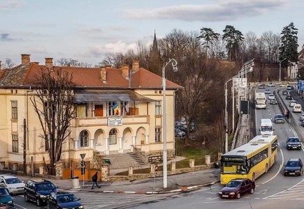 Clădirea Dispensarului Spitalului TBC din Sibiu, reabilitată, după o investiţie de peste 4 milioane de lei / Consumul de energie, redus la jumătate  