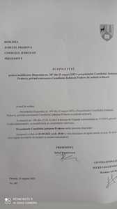 Consiliul Judeţean Prahova anunţă că sesizează Poliţia, după ce în Ploieşti a circulat, pe WhatsApp, un document întocmit în fals şi care conţine semnături ale şefilor instituţiei şi sigla acesteia