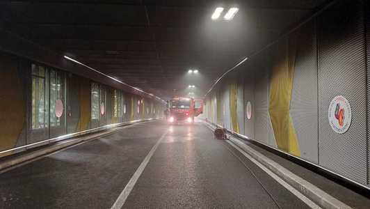 Primăria Sectorului 4 anunţă lucrări de mentenanţă la nivelul Pasajului Unirii. Circulaţia rutieră în interiorul tunelului va fi restrictionată pe ambele sensuri de mers, luni, între orele 23:30 – 05:00