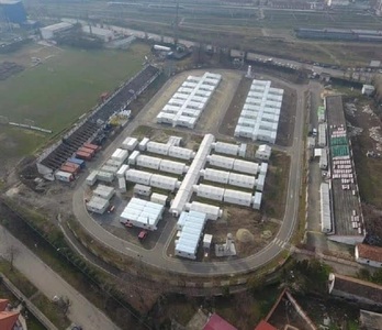 Spitalul de campanie aflat pe Stadionul CFR din Timişoara va mai rămâne operaţional şi anul acesta - FOTO
