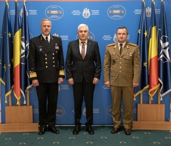 Conducerea MApN, întrevedere cu preşedintele Comitetului Militar al NATO/ A fost subliniată importanţa pregătirii unui pachet consistent de decizii care să fie adoptate la Summit-ul NATO de la Vilnius