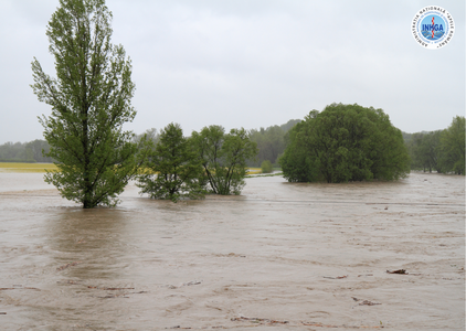 Râuri din judeţul Caraş-Severin, sub avertizare Cod Portocaliu emisă de hidrologi, până luni seară