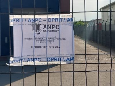O fabrică de mezeluri din Ilfov a fost închisă temporar de ANPC / Comisarii au găsit murdărie şi rugină - FOTO / VIDEO