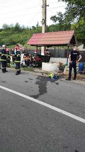 UPDATE - Buzău: Trei persoane, scoase inconştiente dintr-o fântână din localitatea Năieni / Una dintre victime, un bărbat de 47 de ani, a decedat- FOTO

