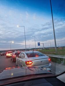 Ialomiţa: Accident rutier pe DN 2 Bucureşti-Urziceni / Trei persoane rănite / Valori crescute ale traficului - VIDEO