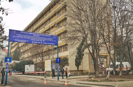 O femeie de 38 de ani, gravidă în patru luni, a murit în Spitalul Judeţean Bacău, la 24 de ore de la internare/ Partenerul femeii a depus plângere la Poliţie/ Care sunt explicaţiile reprezentanţilor spitalului