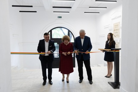 Buzău: Clădirea Colegiului Naţional ”Mihai Eminescu”, reinaugurată oficial după lucrări de renovare care au durat cinci ani - FOTO