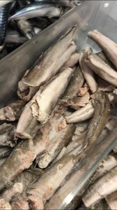 Peste 300 de tone de peşte şi produse din peşte au fost verificate de ANPC, iar la 71 de tone au fost găsite nereguli / Au fost date amenzi de 1,1 milioane de lei / Printre probleme descoperite: produse expirate, peşte cu modificări de aspect şi culoare 
