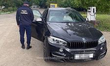 Un autoturism de lux semnalat furat din Marea Britanie a fost descoperit în trafic de poliţiştii de frontieră ieşeni - VIDEO