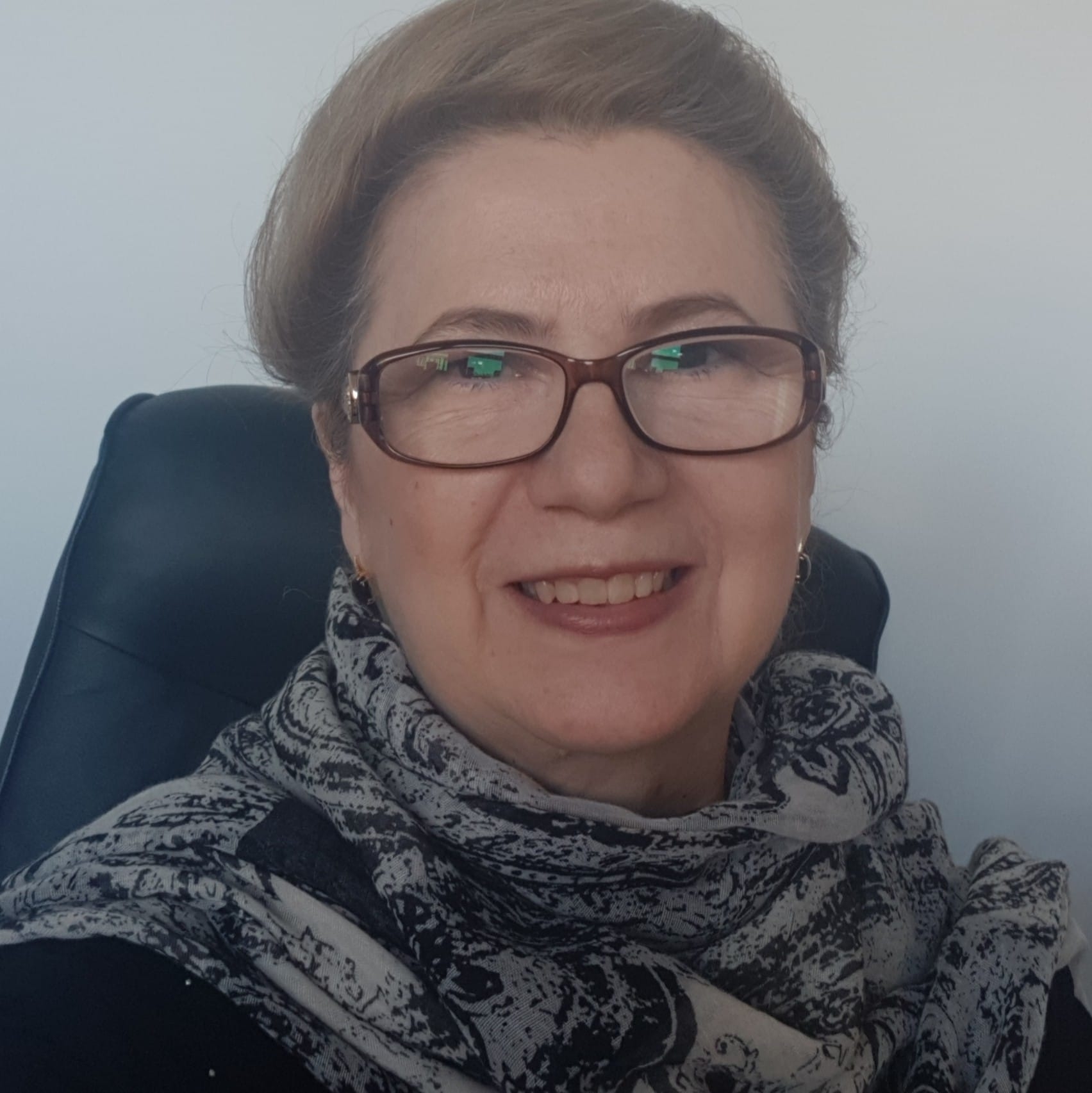 Elena Copaciu, medic ATI: În momentul acesta, pacientul rătăceşte într-o junglă în care trebuie să-şi caute singur medicul, investigaţiile, programările. Toate acestea consumă foarte mult timp şi acumulează multe emoţii negative