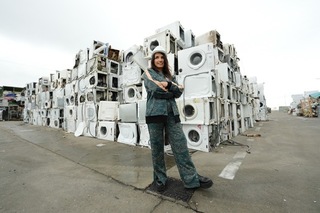 O asociaţie de mediu afirmă că recordurile de vânzări de Black Friday produc o creştere de până la 15% a deşeurilor electronice, mare parte aruncate la gunoi: „Nu e doar despre ce adăugăm în coşul de cumpărături, ci şi despre ce reciclăm responsabil”