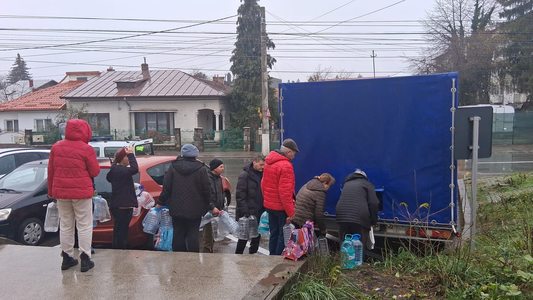 Agenţi economici din Prahova, afectaţi de problemele legate de turbiditatea apei. Staţia de Tratare de la Voila anunţă debit redus, la cel mult jumătate - FOTO