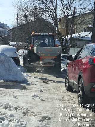 Primăria Sectorului 1 anunţă că va da sancţiuni pentru nerespectarea obligaţiilor de deszăpezire, întrucât străzile şi trotuarele sunt încă blocate de nămeţi