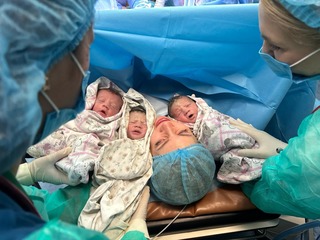 Tripleţi născuţi la Maternitatea Odobescu din Timişoara - FOTO