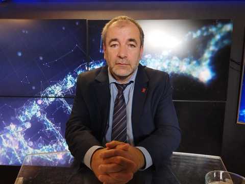 Mituri legate de persoanele care trăiesc cu HIV. Iulian Petre (UNOPA): Speranţa de viaţă a unei persoane infectate cu HIV este aceeaşi ca a unei persoane care nu are acest virus