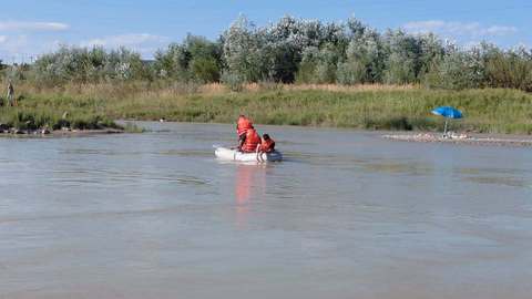 Departamentul pentru Situaţii de Urgenţă, semnal de alarmă după ce în weekend patru copii şi un adult au murit înecaţi: Lacurile, râurile, bălţile pot părea liniştite, însă ascund pericole care pot deveni fatale în câteva clipe/ Recomandările DSU