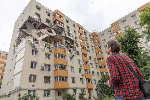Primăria Capitalei anunţă că blocul din Rahova unde s-a produs o explozie trebuie evaluat integral şi trebuie montaţi senzori seismici înainte de lucrările de punere în siguranţă a părţii grav afectate
