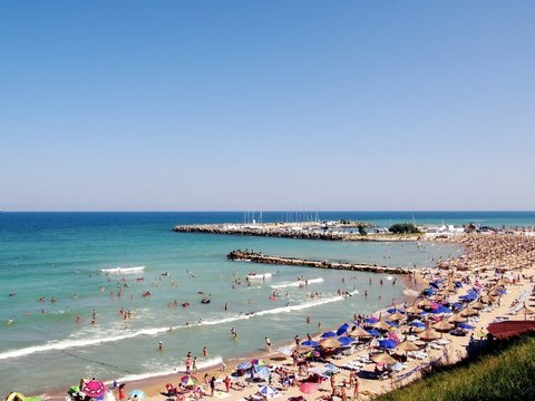 Fragment de dronă, adus de valuri pe plaja din Saturn/ Acesta nu are elemente pirotehnice