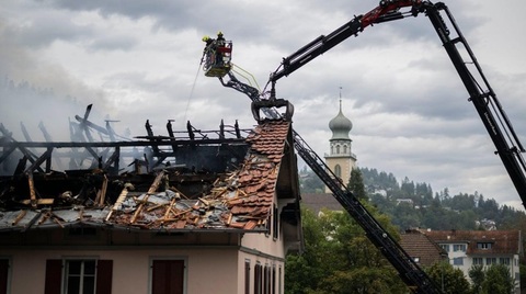 MAE: Doi cetăţeni români au murit în urma incendiului din Thusis (Elveţia)/ Reprezentanţii misiunii diplomatice menţin situaţia în atenţie