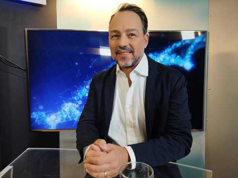 Dr. Cătălin Badiu: Am introdus în portofoliul nostru o tehnică minim-invazivă de revascularizare coronariană, deci bypassul coronarian, dar care este completă, deci este pentru toate vasele de sânge