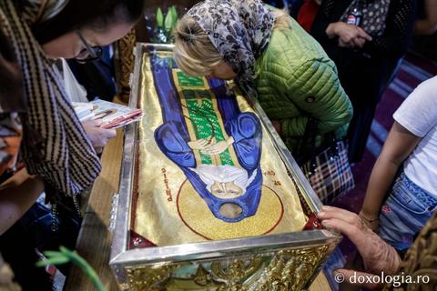 Pelerinajul religios de la Iaşi va începe pe 8 octombrie, la Catedrala Mitropolitană urmând să fie aduse şi moaştele Sfântului Cuvios Paisie de la Mănăstirea Sihăstria/ Peste 200.000 de credincioşi din toată ţara sunt aşteptaţi în oraş