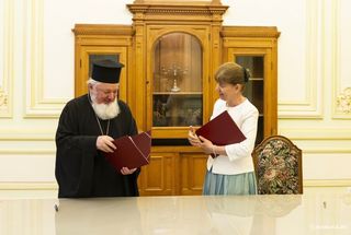 Protocol de colaborare între Patriarhia Română şi Casa Naţională de Asigurări de Sănătate pentru susţinerea persoanelor cu afecţiuni oncologice

